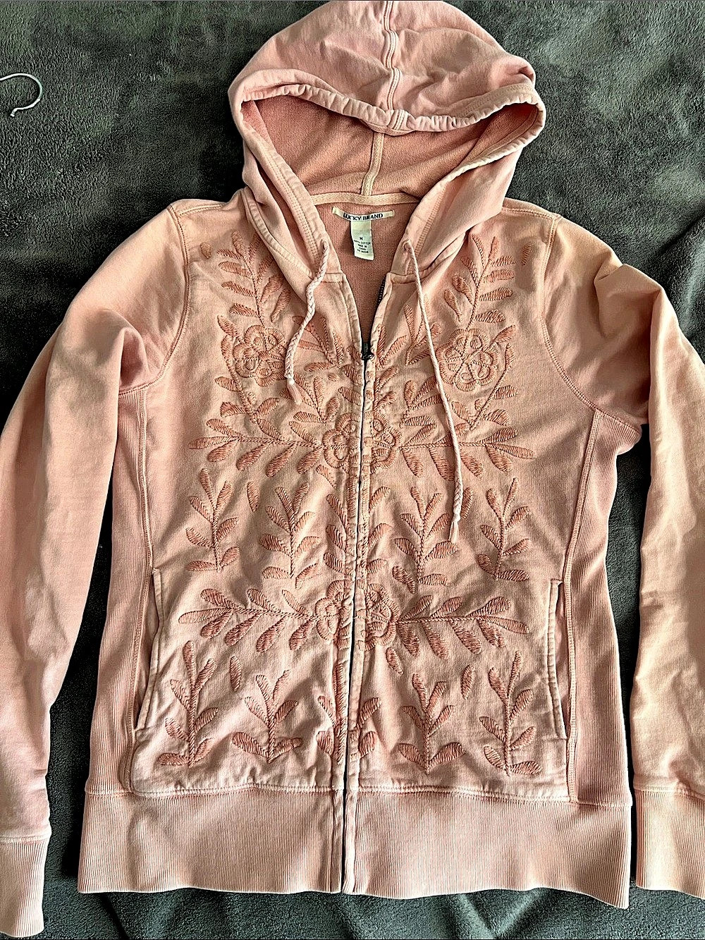 ❤️Lucky Brand Embroidered Zip Hoodie in Pink Size Medium, EUC